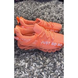 UMYOGO Just So So‎ Coral Youth Shoes sz 1